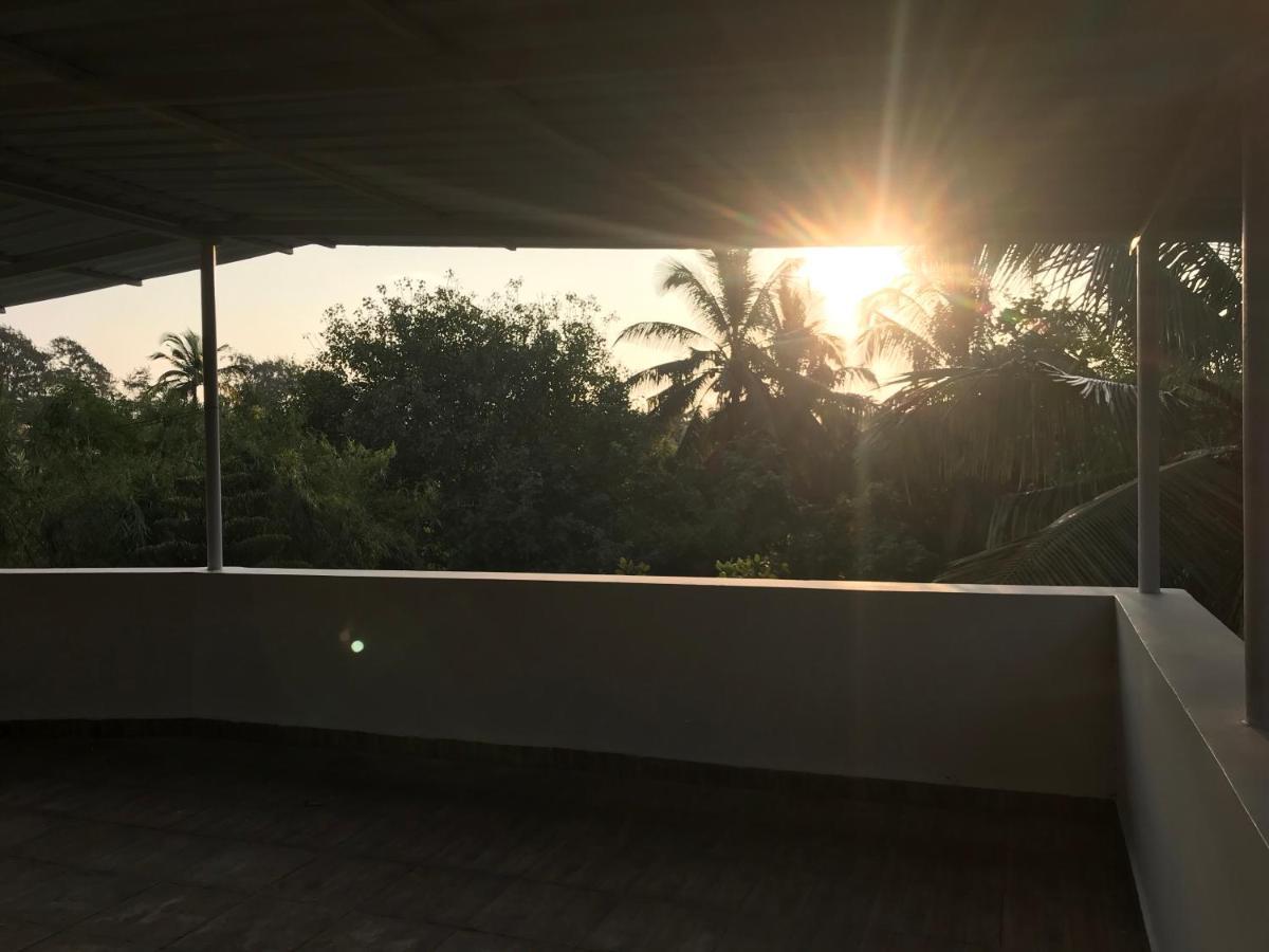 Baywoodgoa -200 Meters From Bed & Breakfast *
